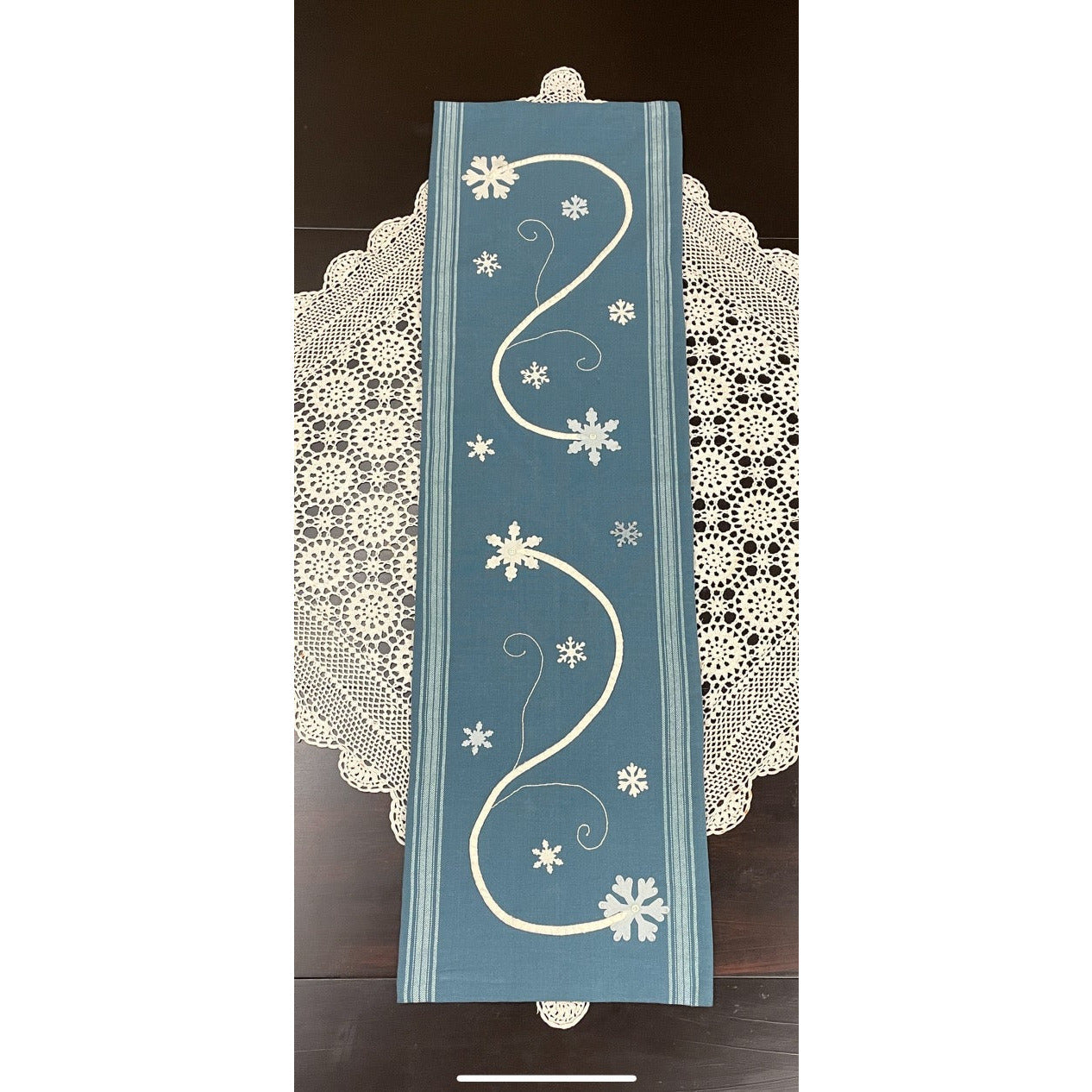 Designs by Tamara ~ Winter Snowflake Table Runner Applique Pattern